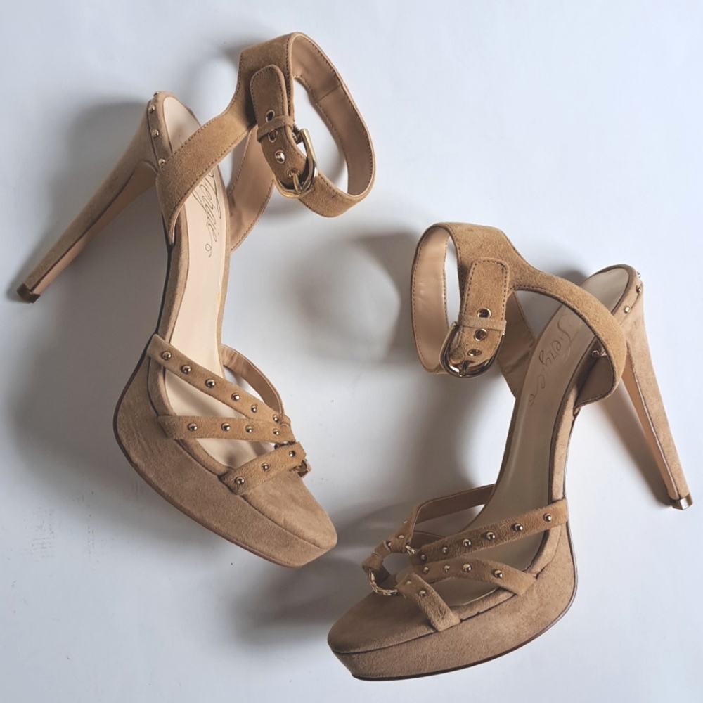 Fergie Reckless platform peep toe ankle strap stiletto sandal tan suede sz9